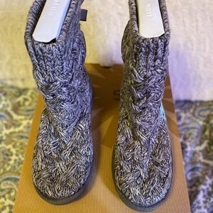 UGG Australia ISLA boots